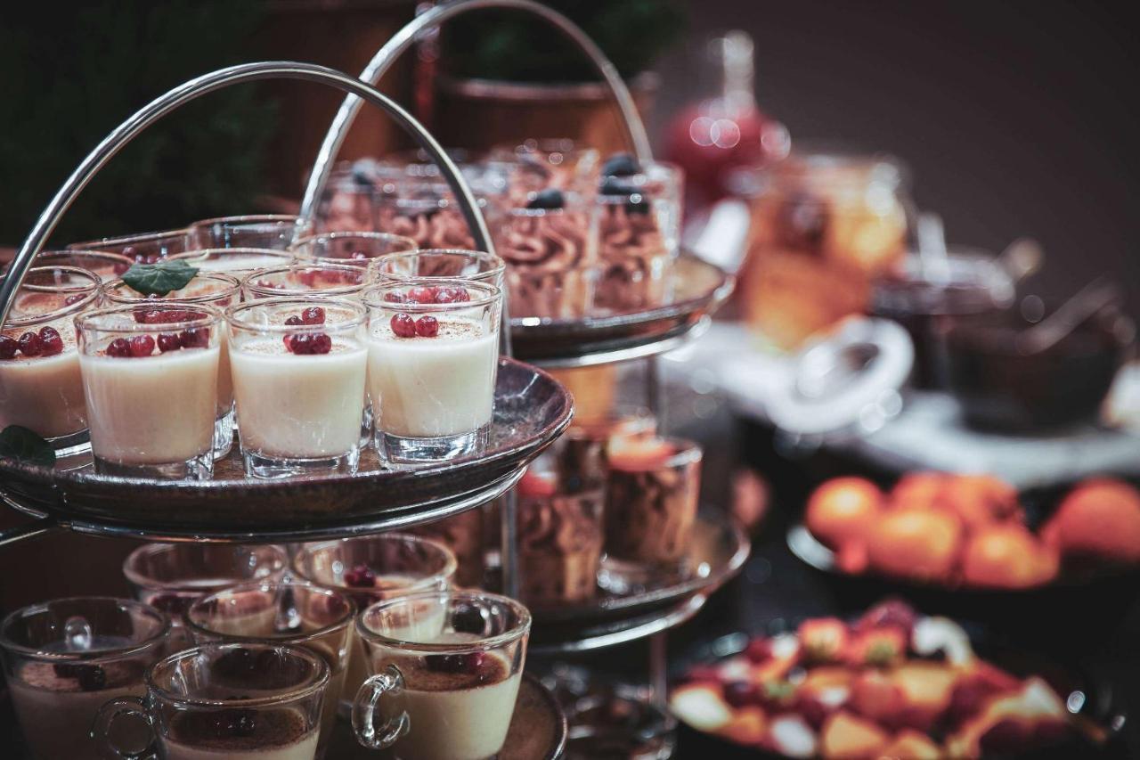 Radisson Collection, Strand Hotel, Stockholm Exterior photo A selection of desserts