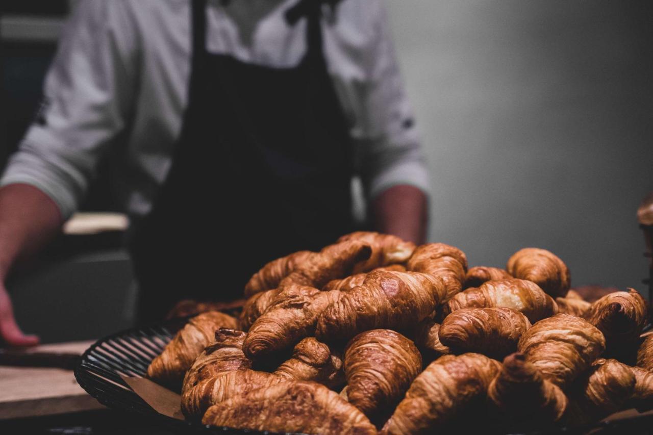Radisson Collection, Strand Hotel, Stockholm Exterior photo Croissants